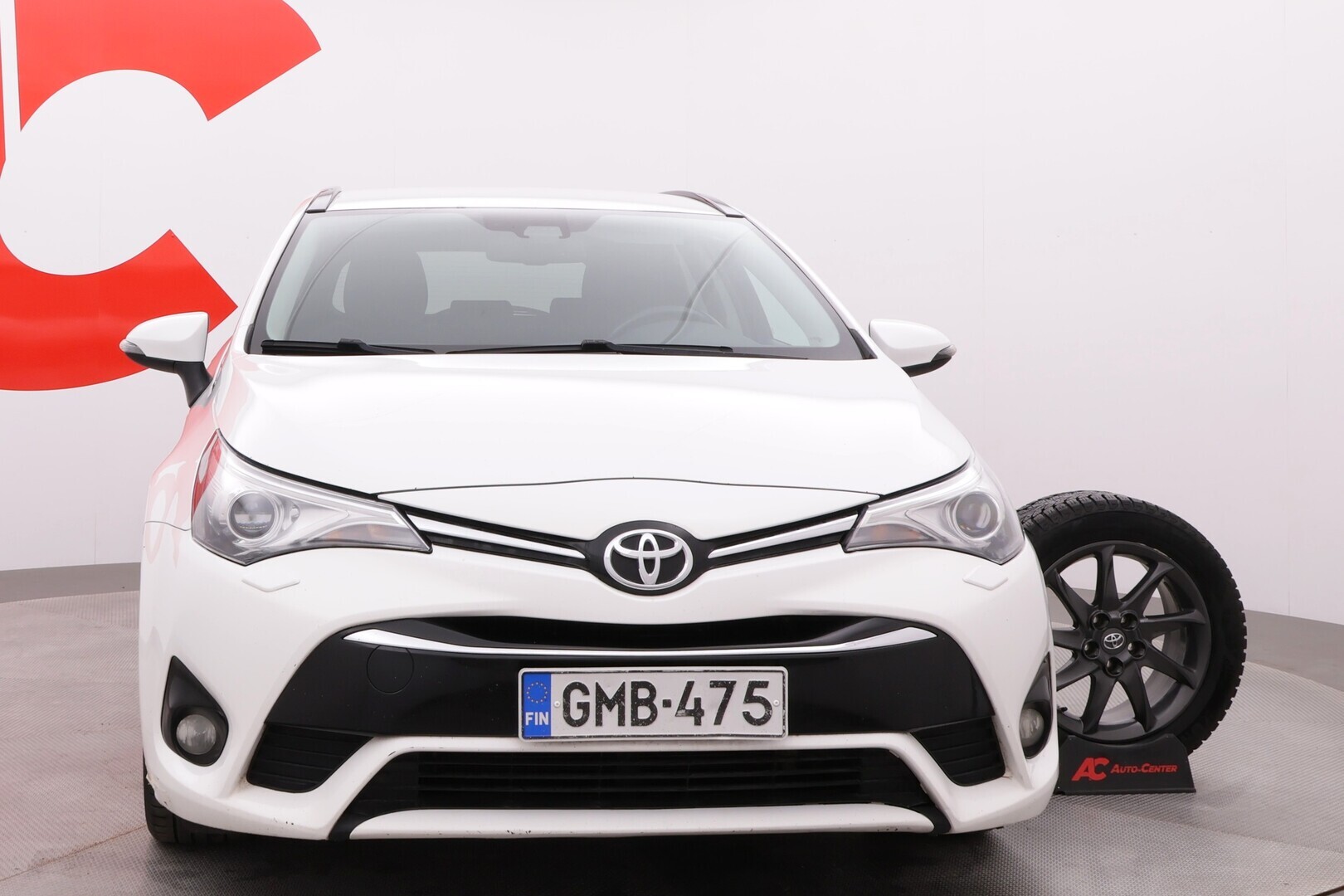 TOYOTA Avensis 2016