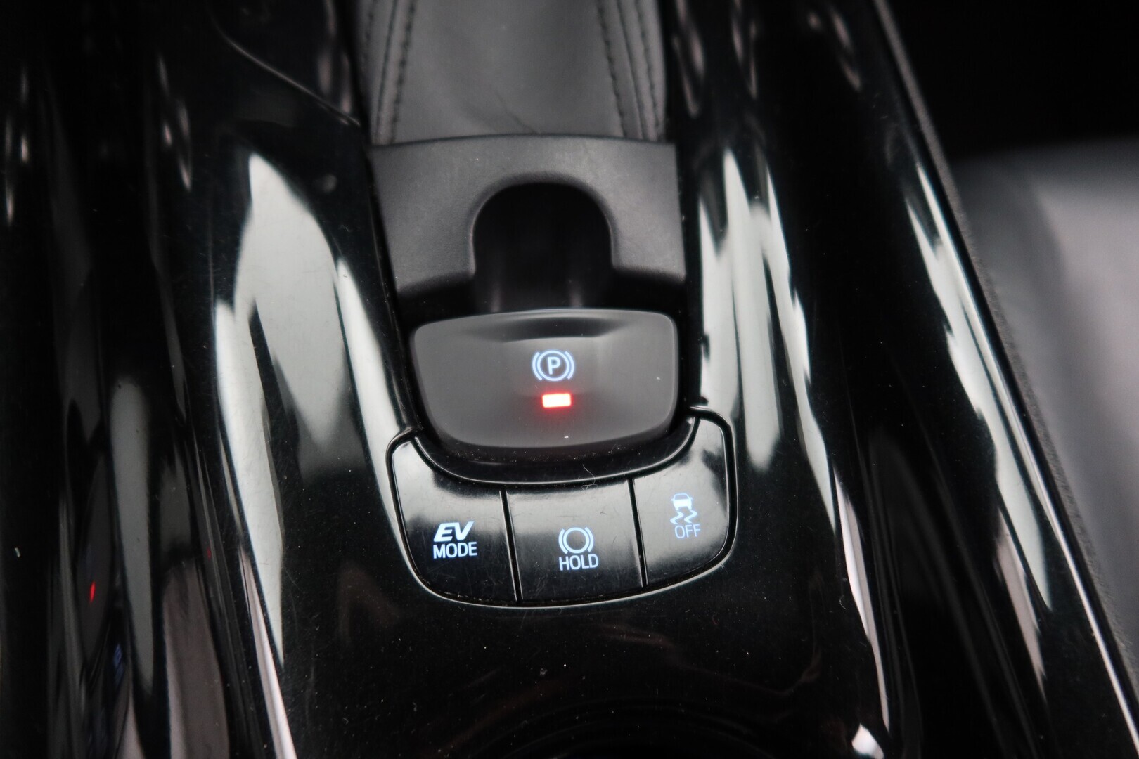 TOYOTA C-HR 2016