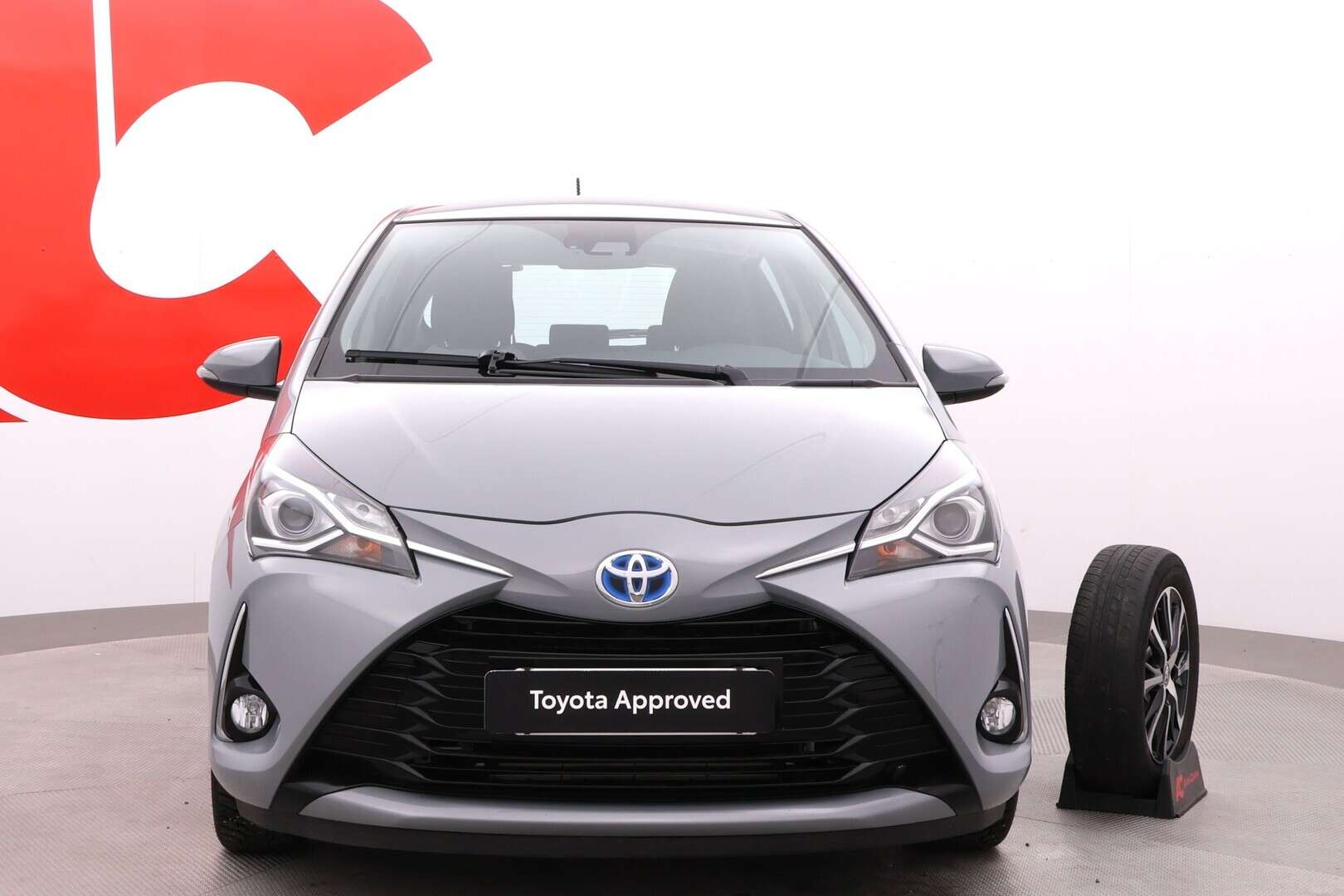 TOYOTA Yaris 2019