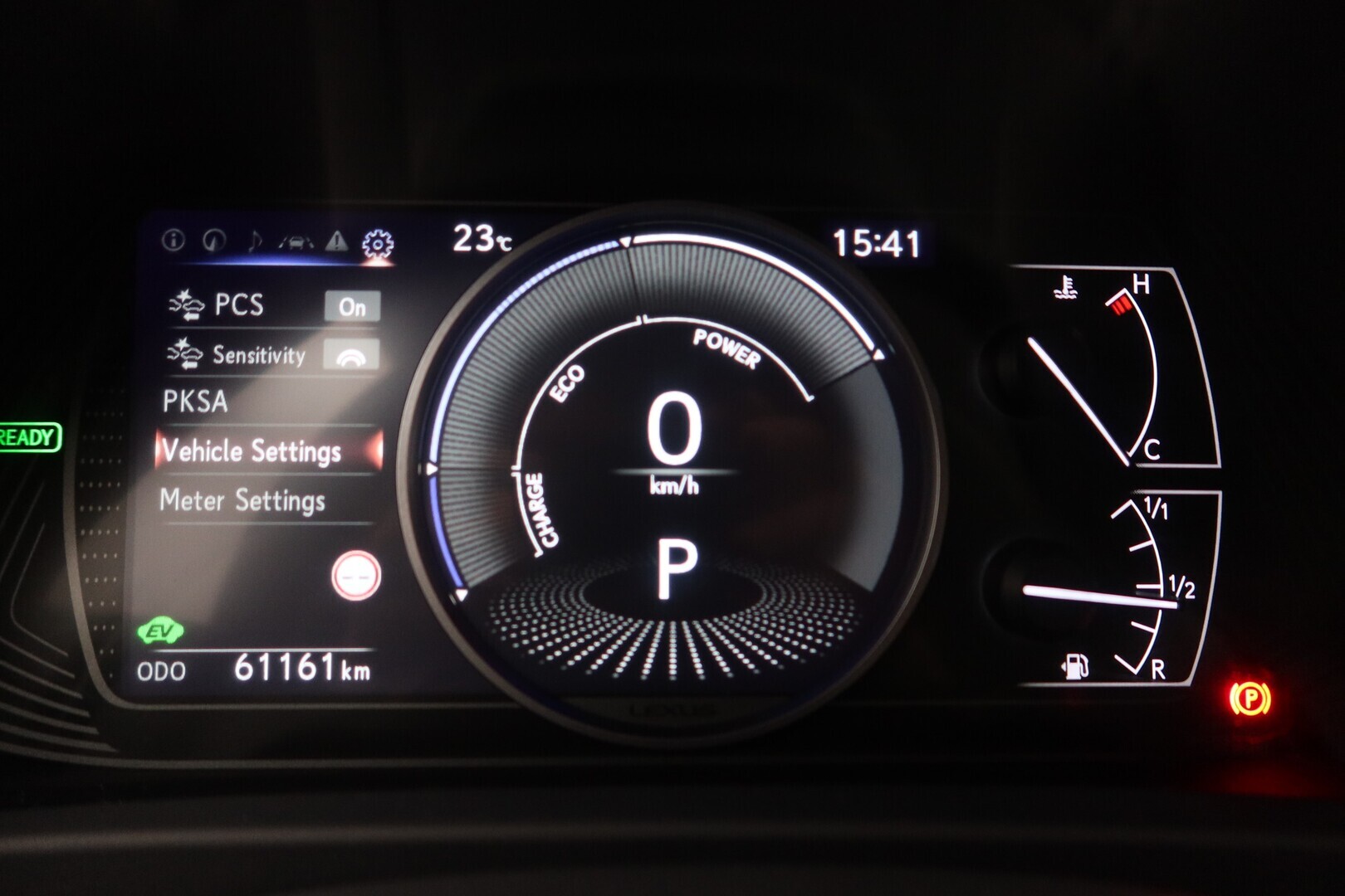 LEXUS UX 2019