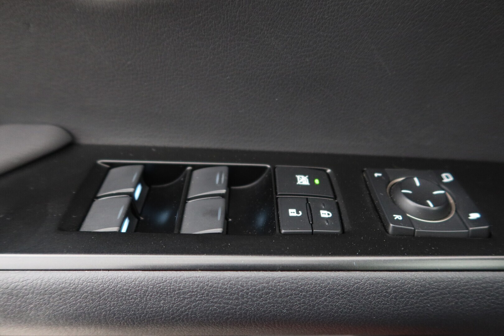 LEXUS UX 2019