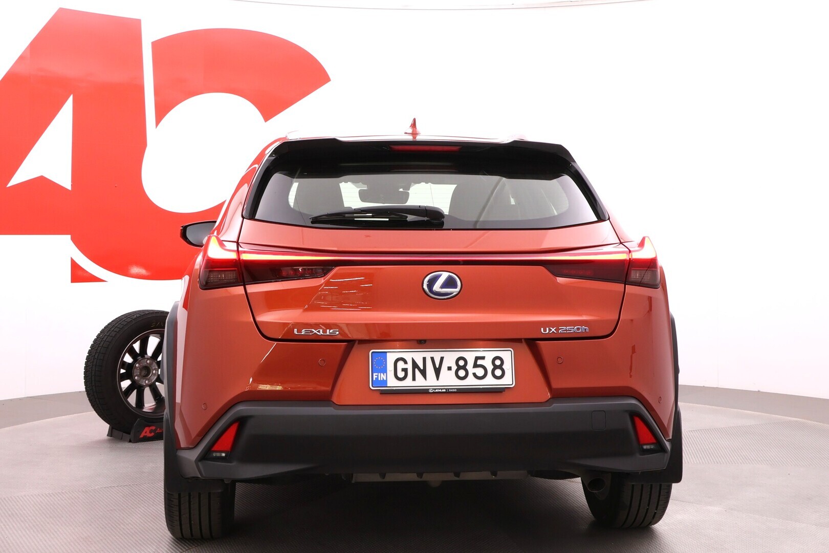 LEXUS UX 2019