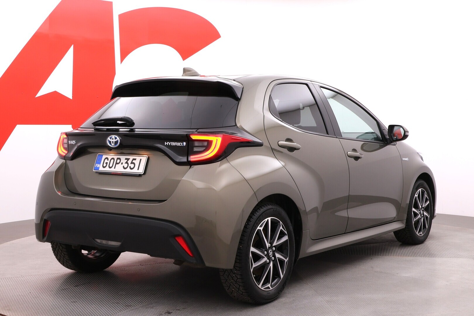 TOYOTA Yaris 2021