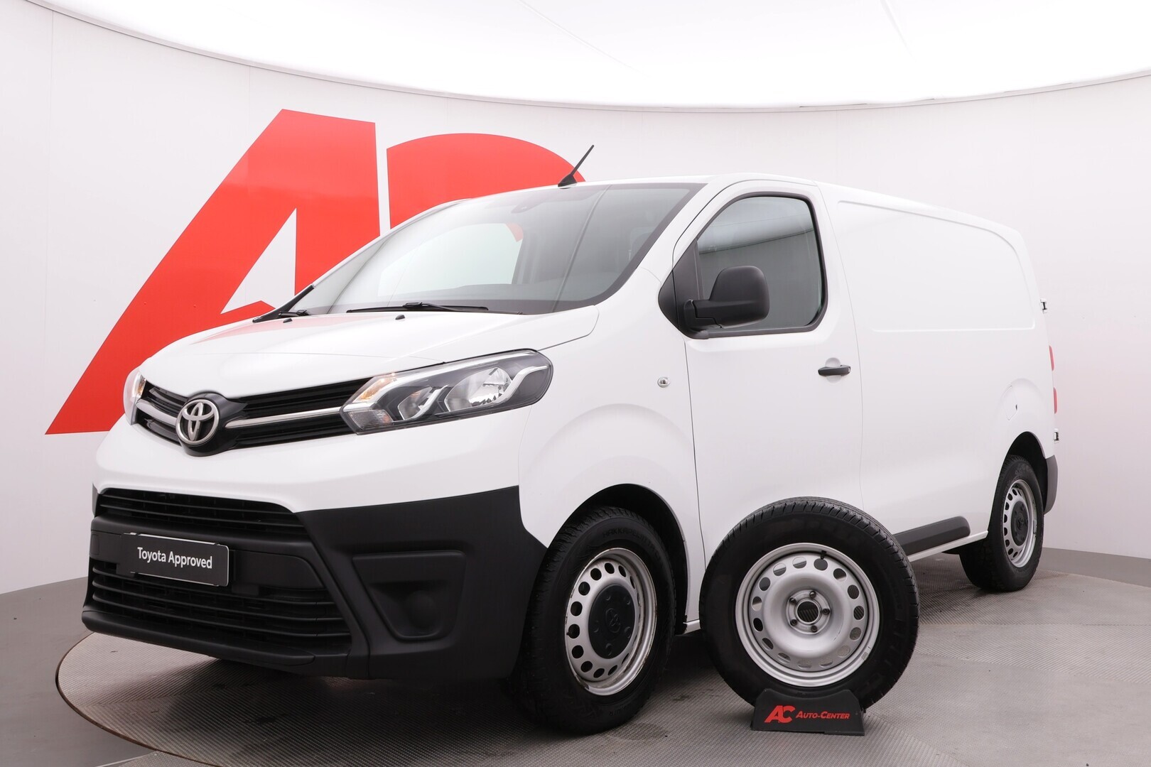 TOYOTA Proace 2021