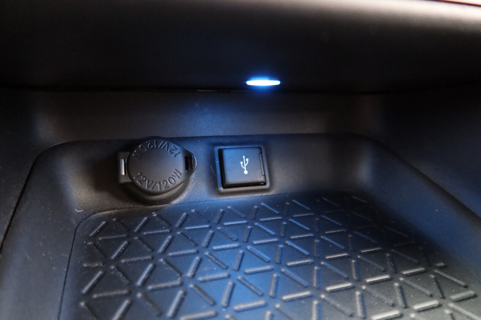 TOYOTA RAV4 Plug-in 2022
