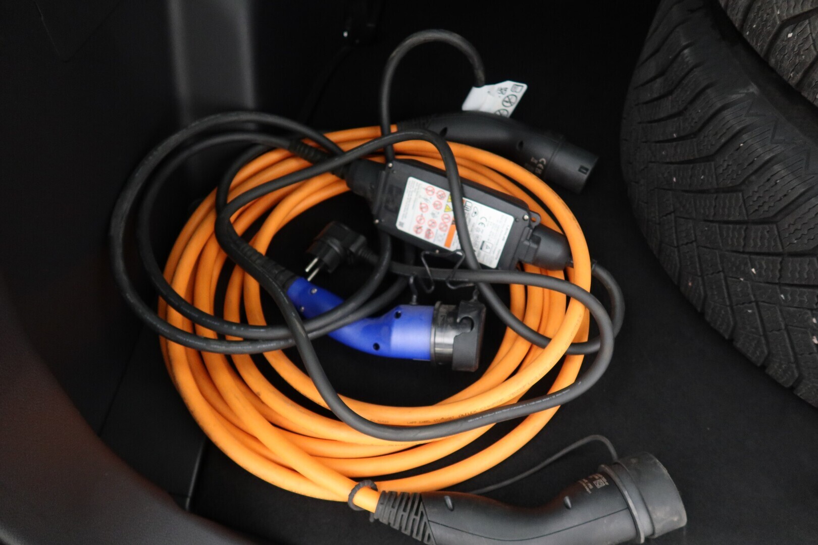 TOYOTA RAV4 Plug-in 2024