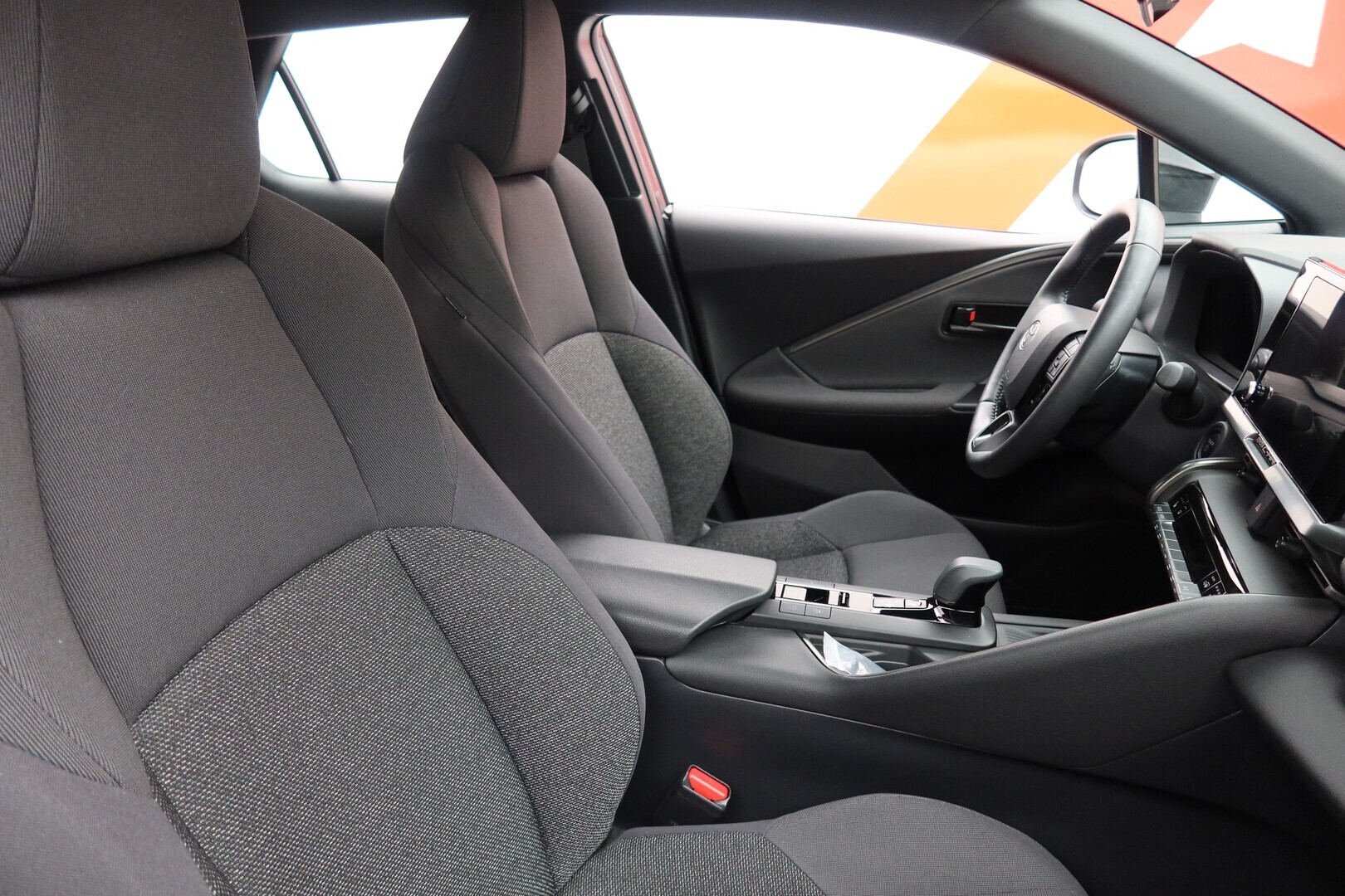 TOYOTA C-HR 2025