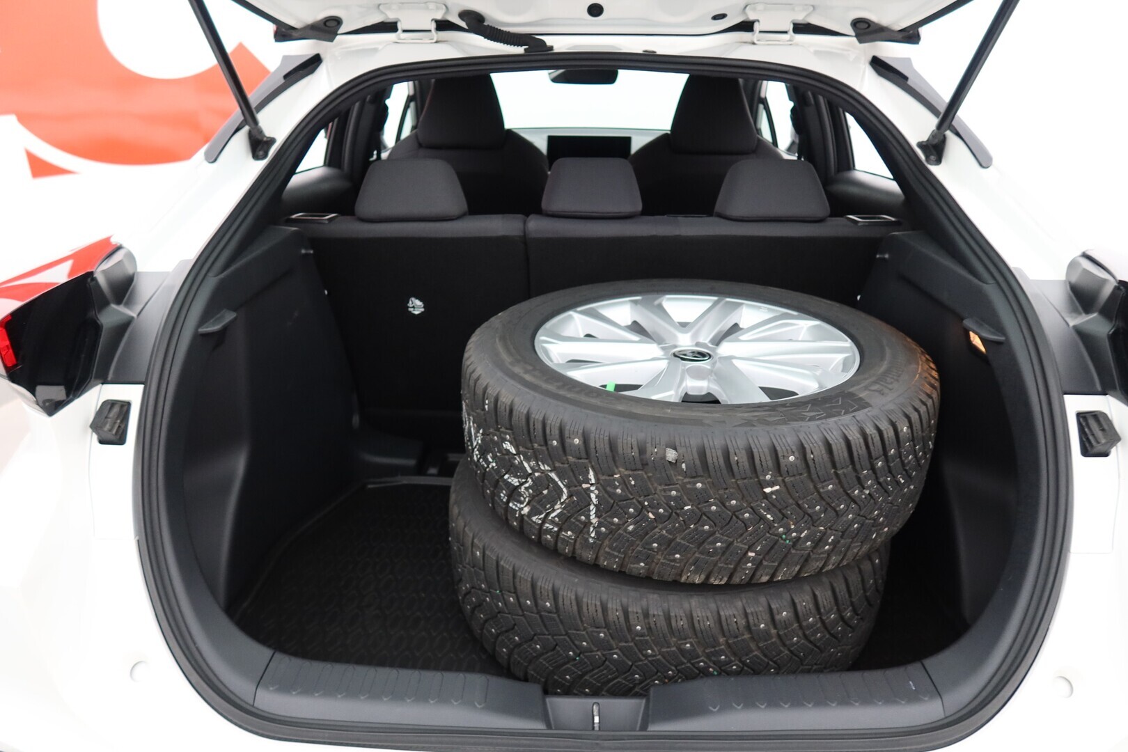 TOYOTA C-HR 2025