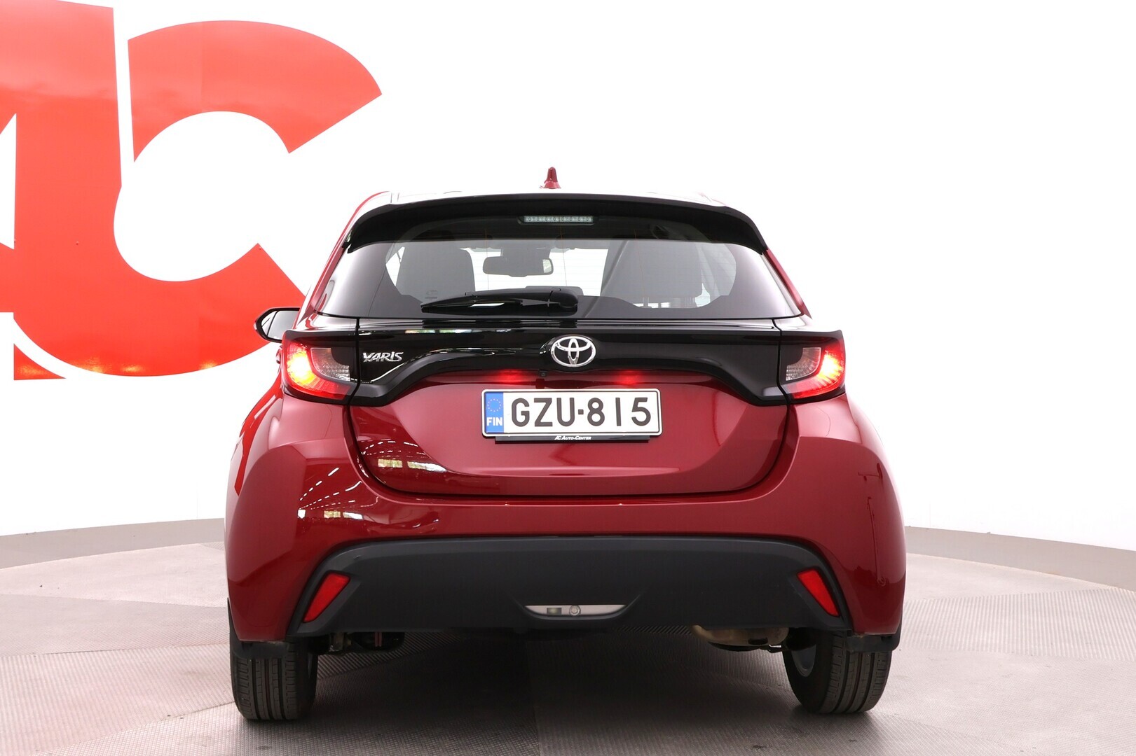 TOYOTA Yaris 2021