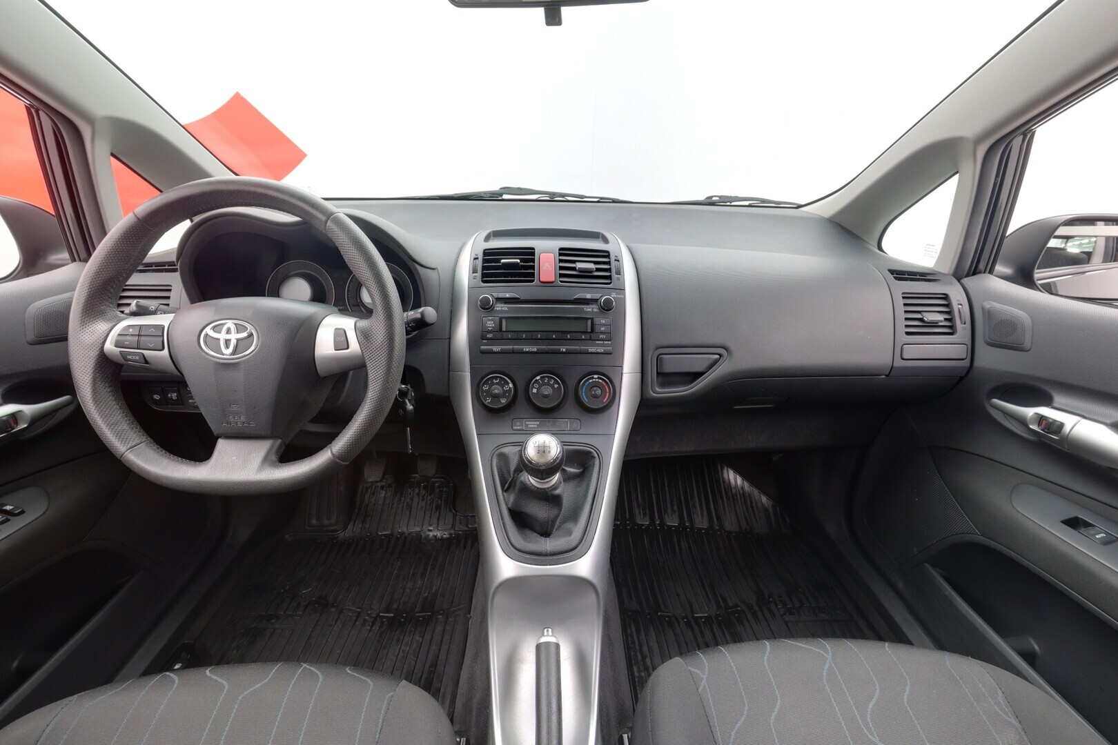 TOYOTA Auris 2010