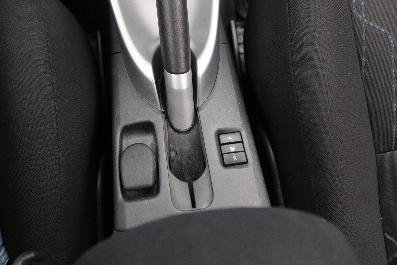 TOYOTA Auris 2010