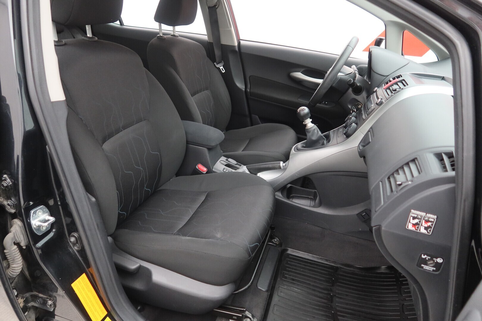 TOYOTA Auris 2010