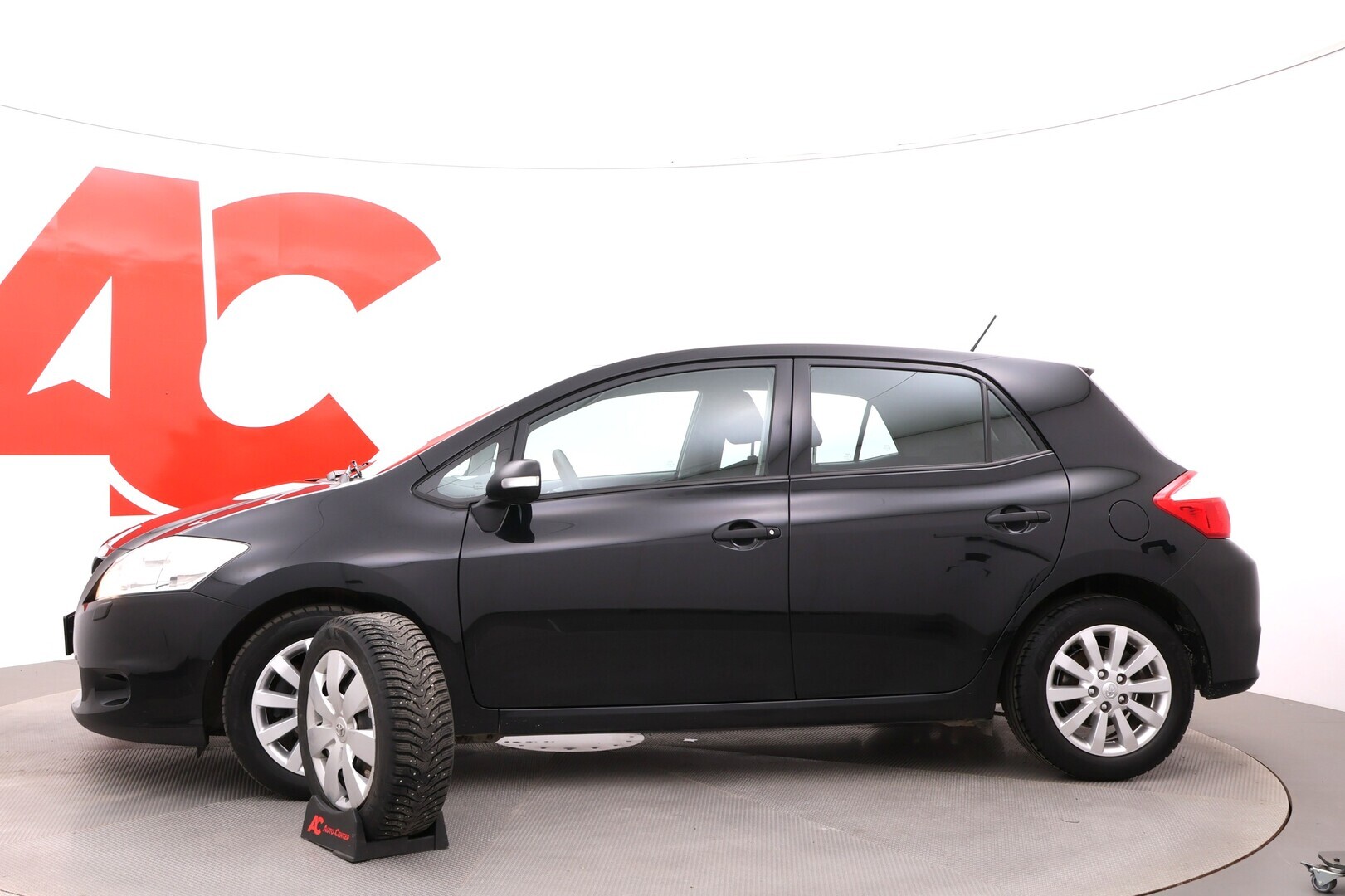 TOYOTA Auris 2010