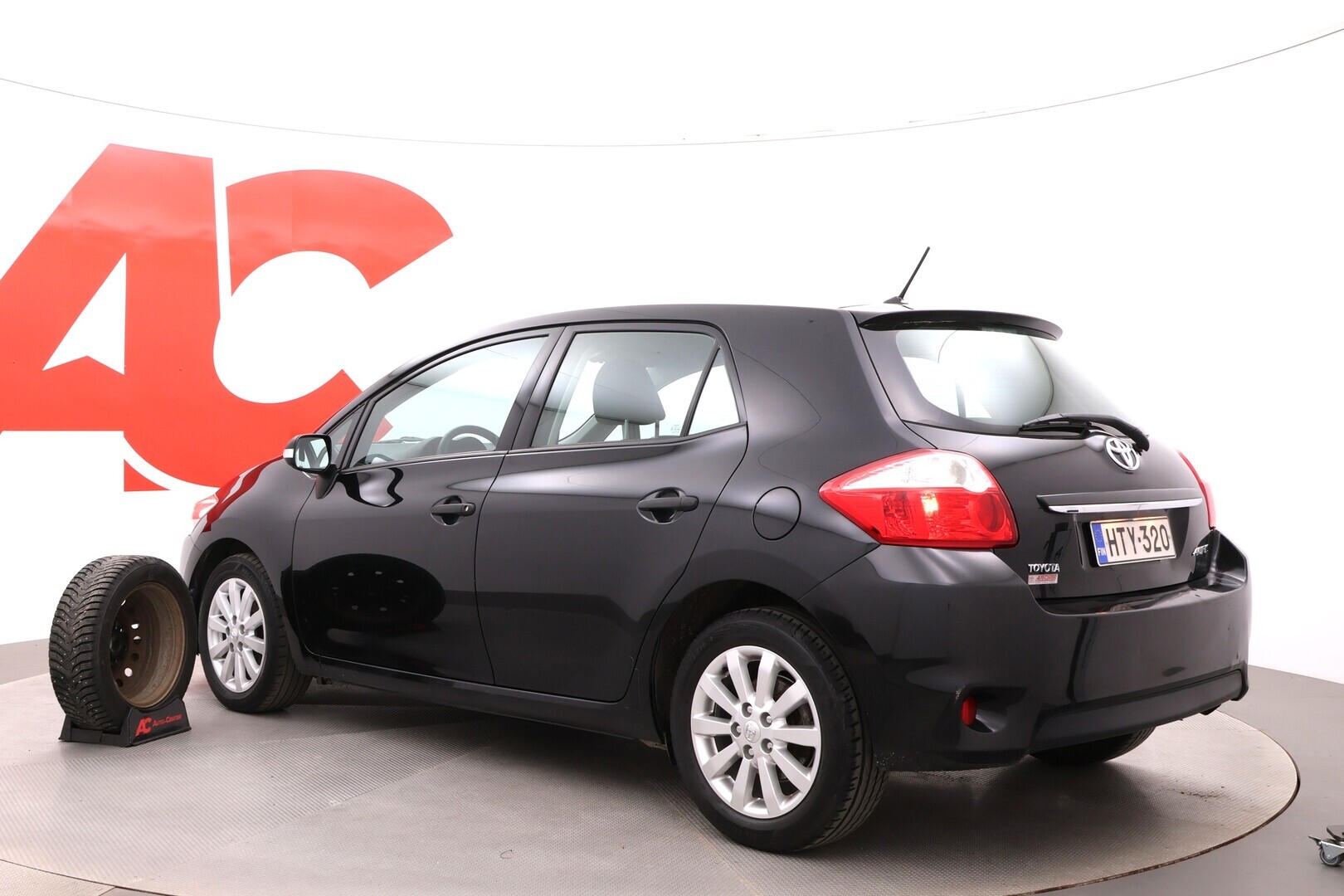 TOYOTA Auris 2010