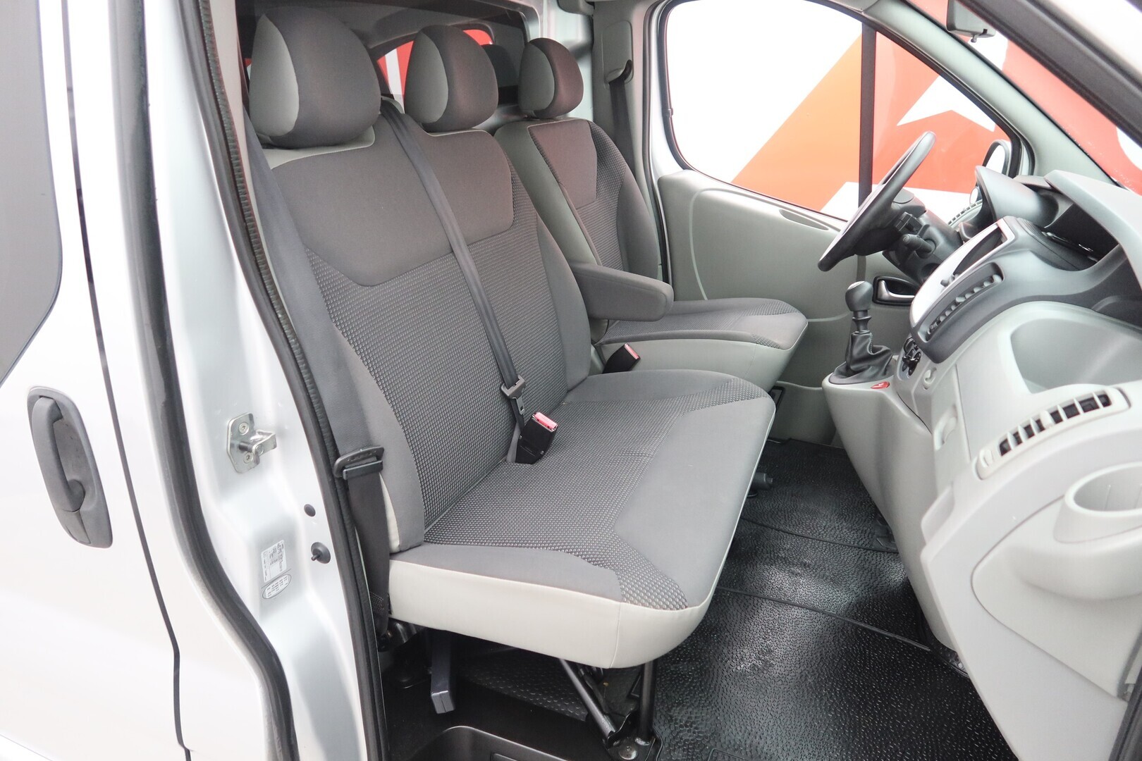 OPEL Vivaro 2014