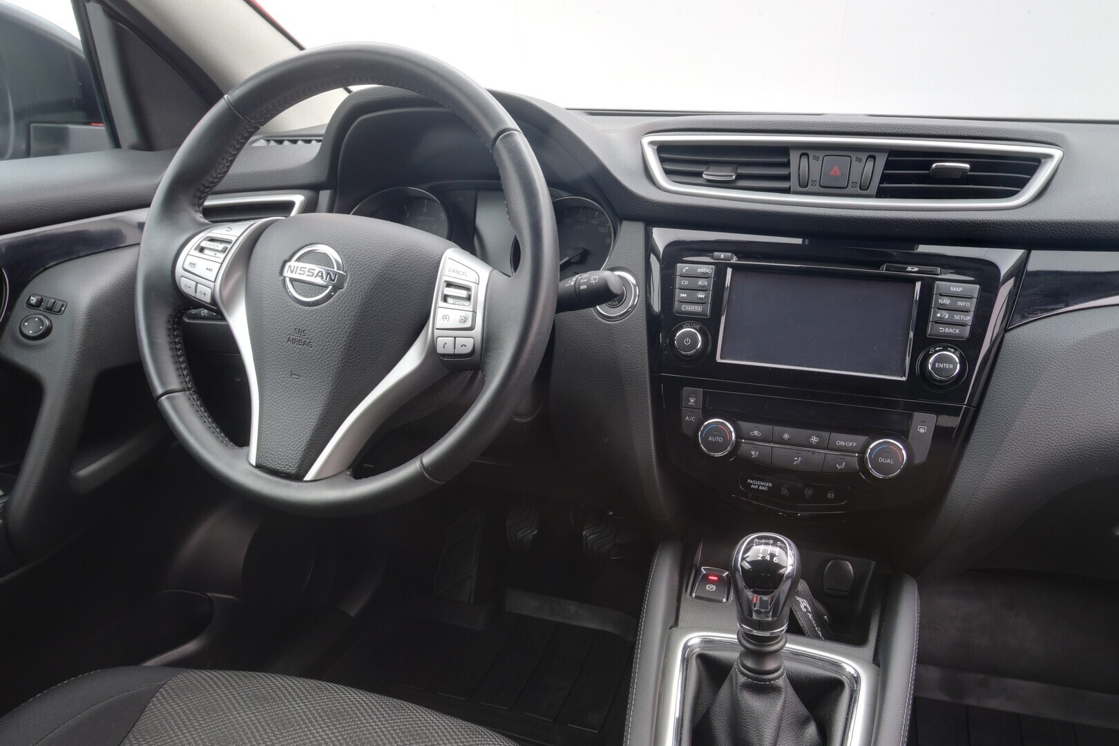 NISSAN Qashqai 2017