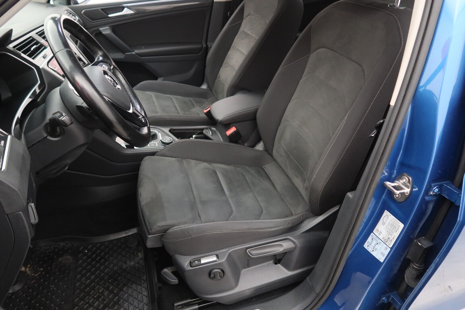 VOLKSWAGEN Tiguan 2017