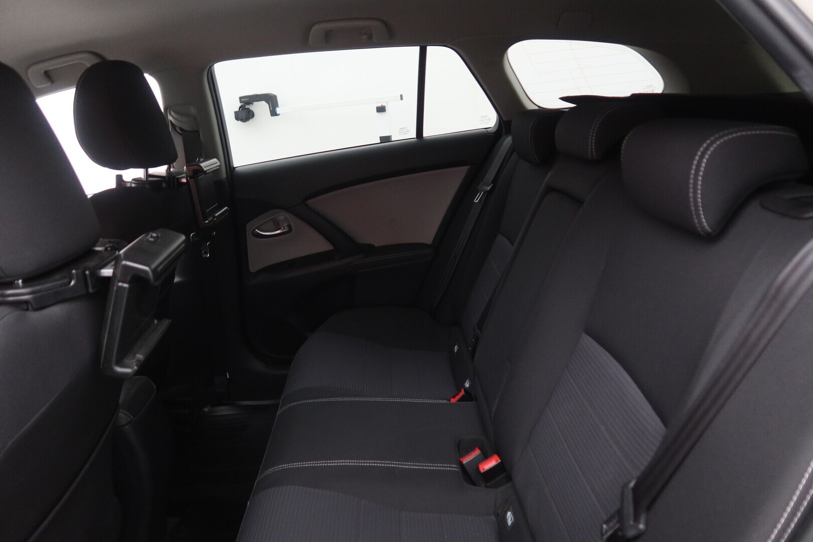 TOYOTA Avensis 2018