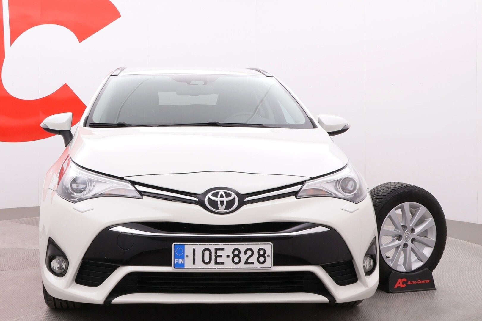 TOYOTA Avensis 2018