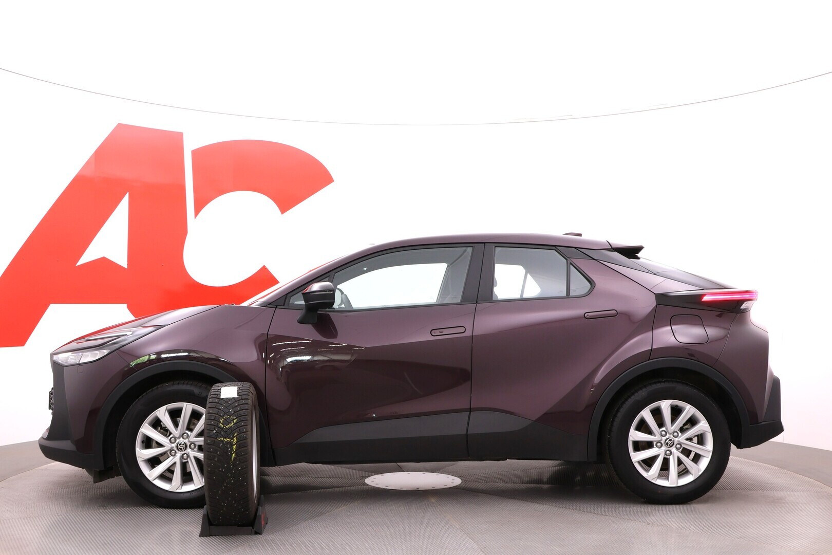 TOYOTA C-HR 2024