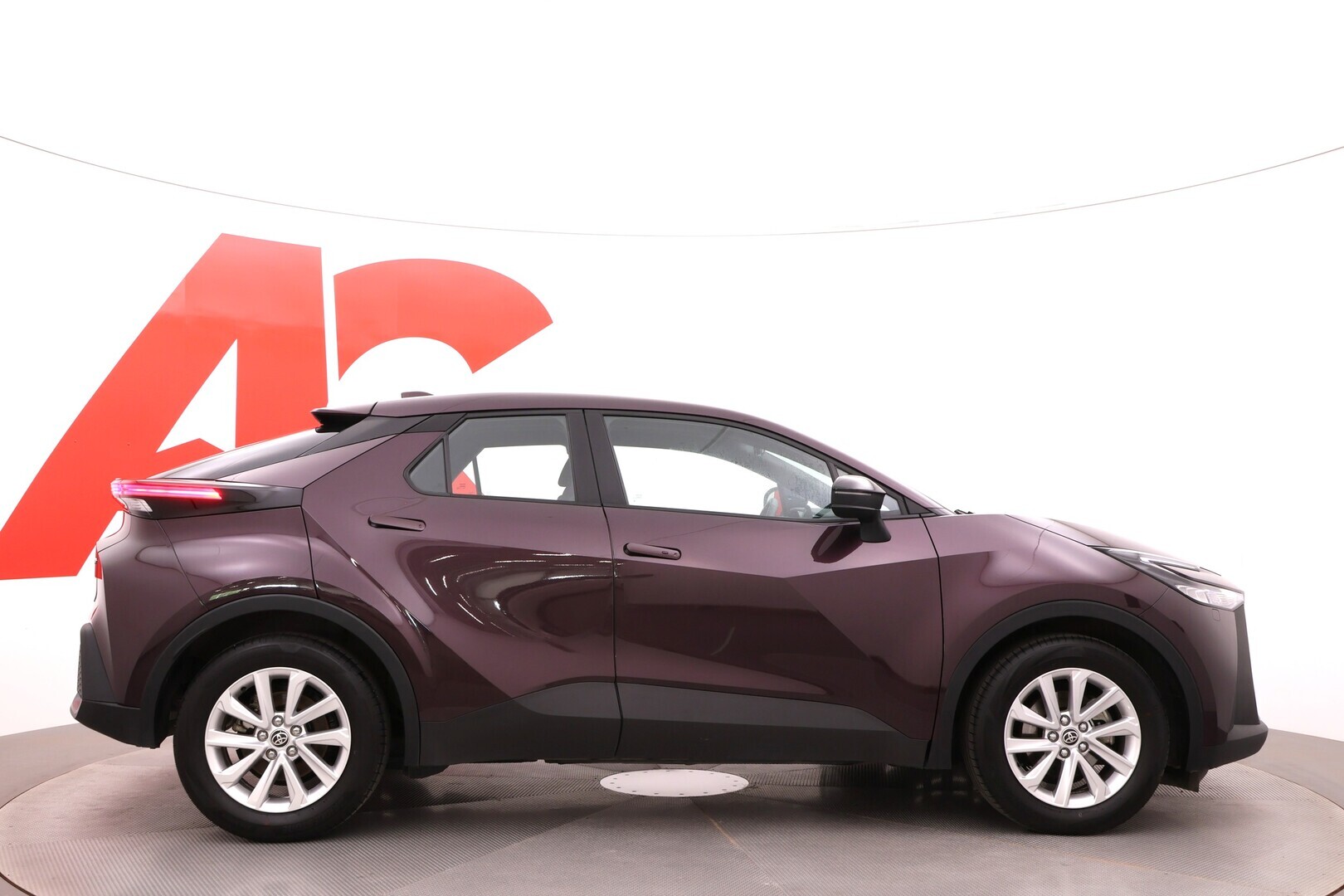 TOYOTA C-HR 2024