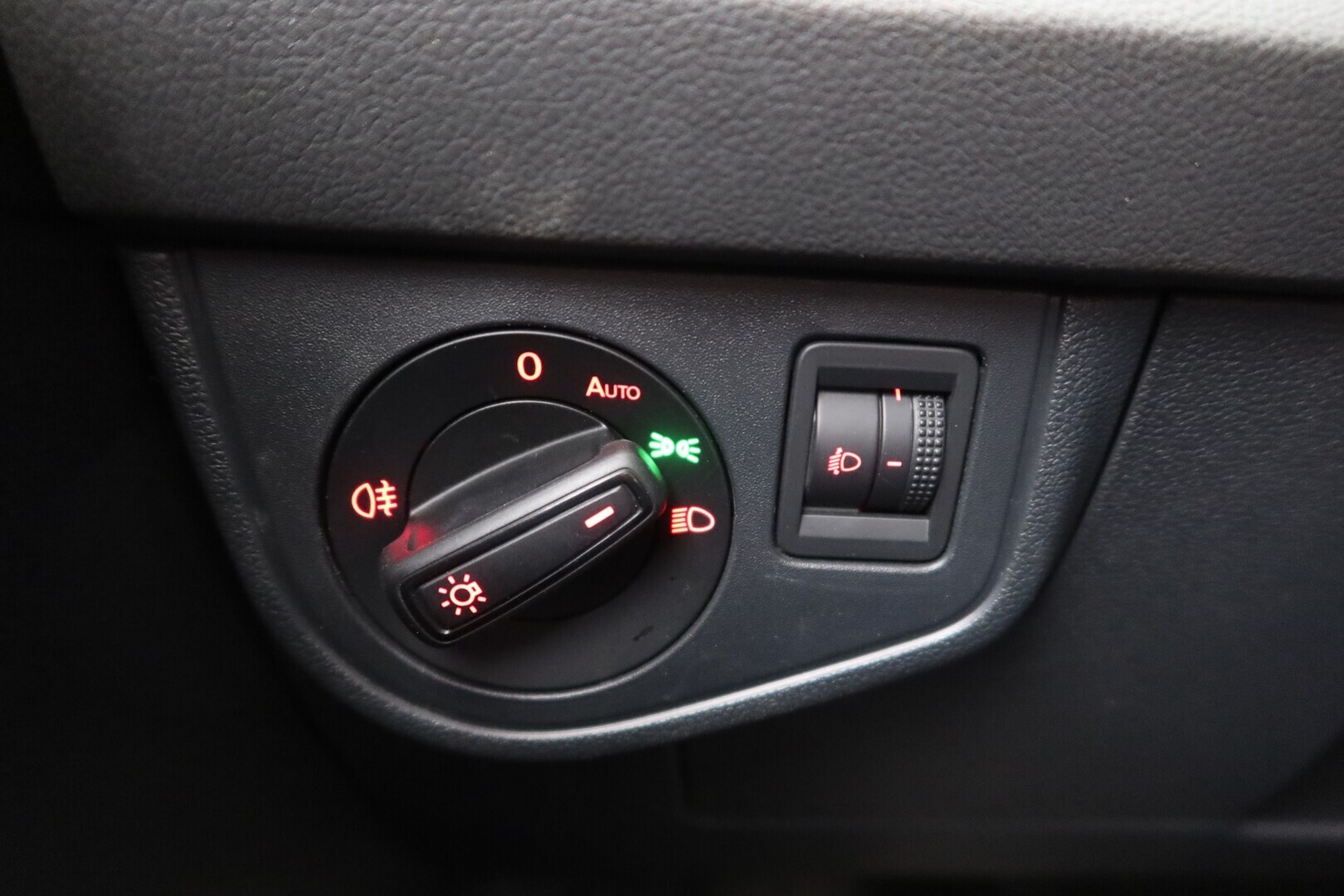 VOLKSWAGEN Polo 2021