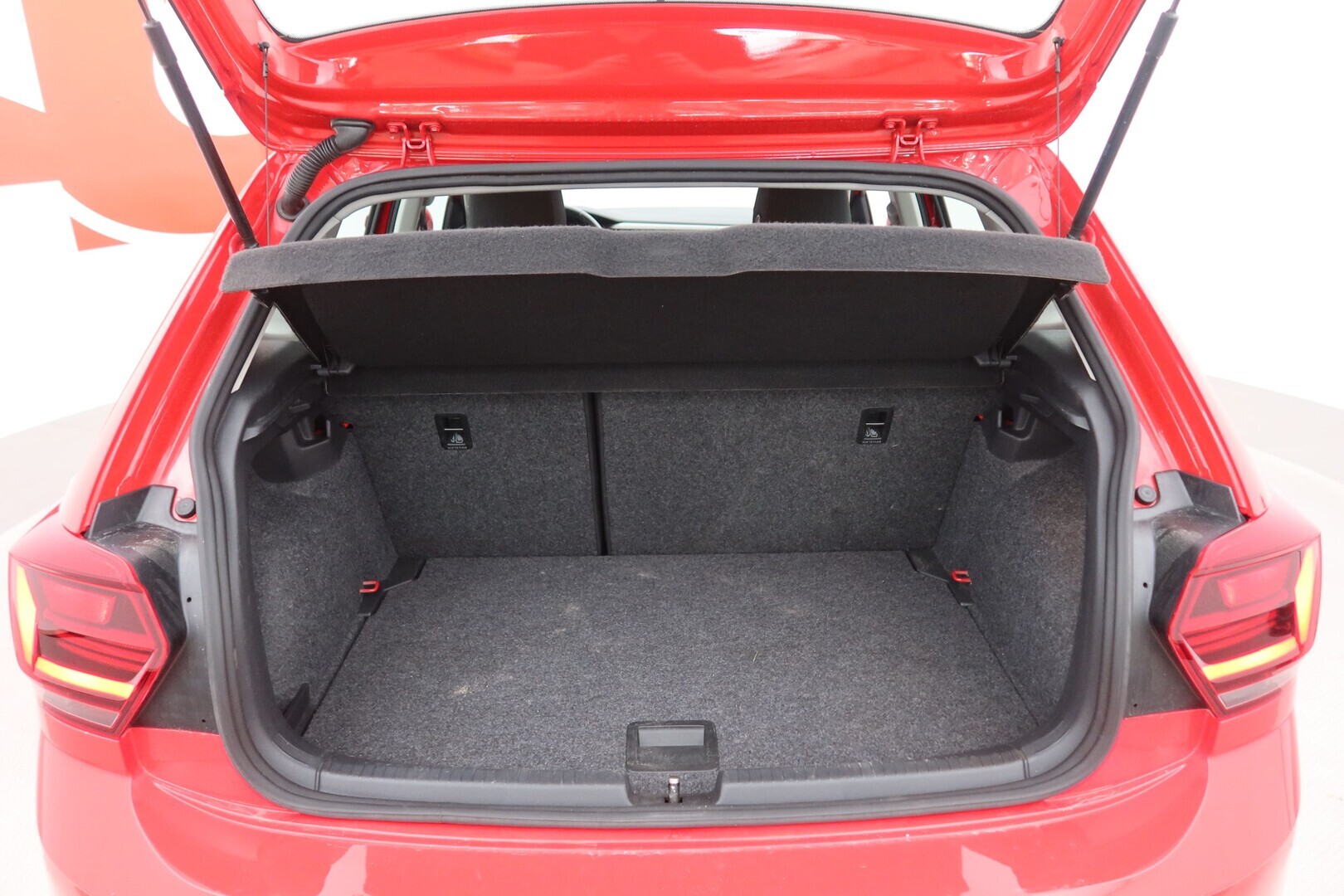 VOLKSWAGEN Polo 2021