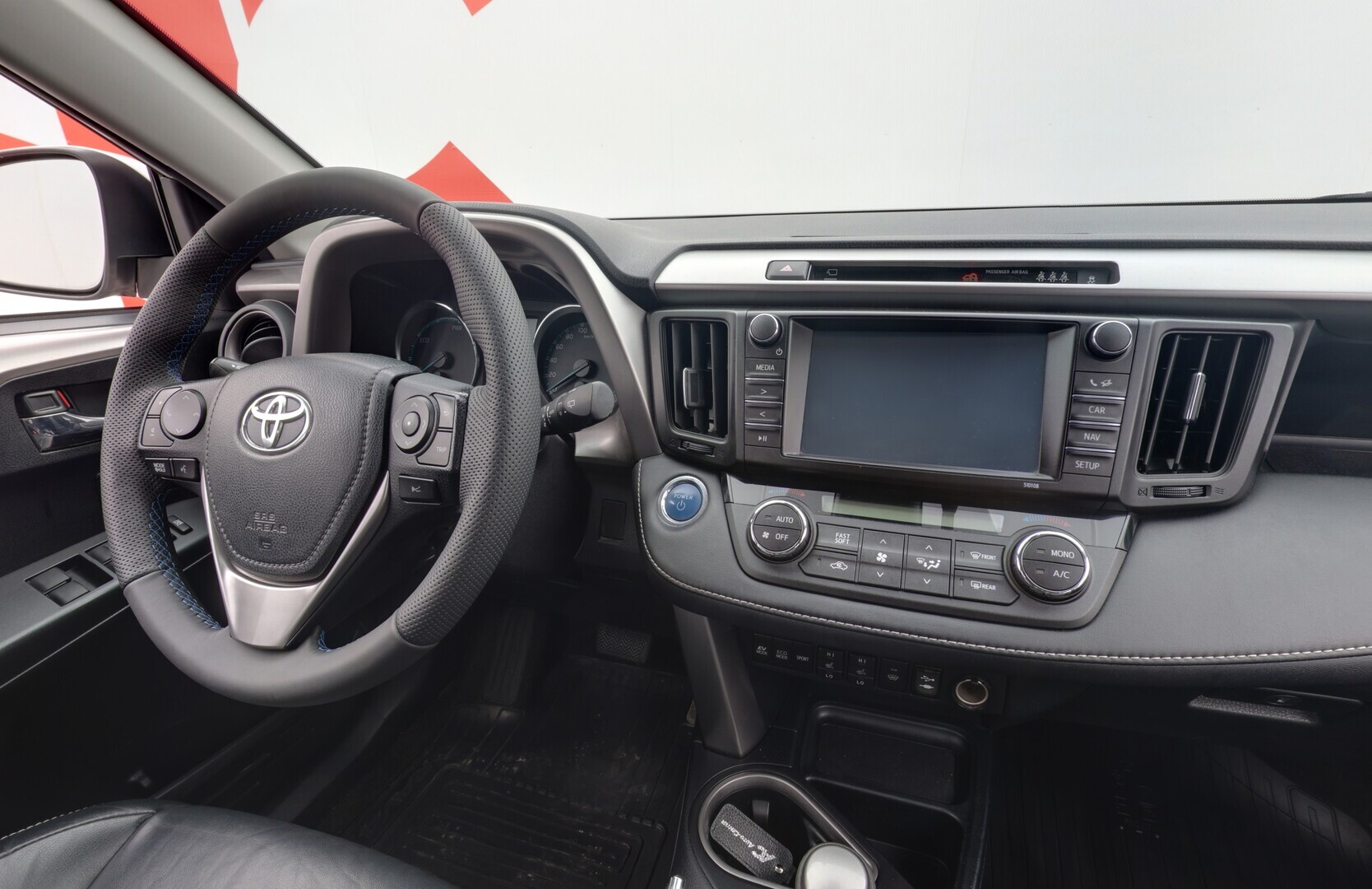 TOYOTA RAV4 2017