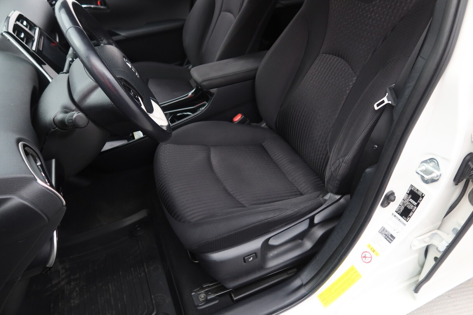 TOYOTA Prius 2018