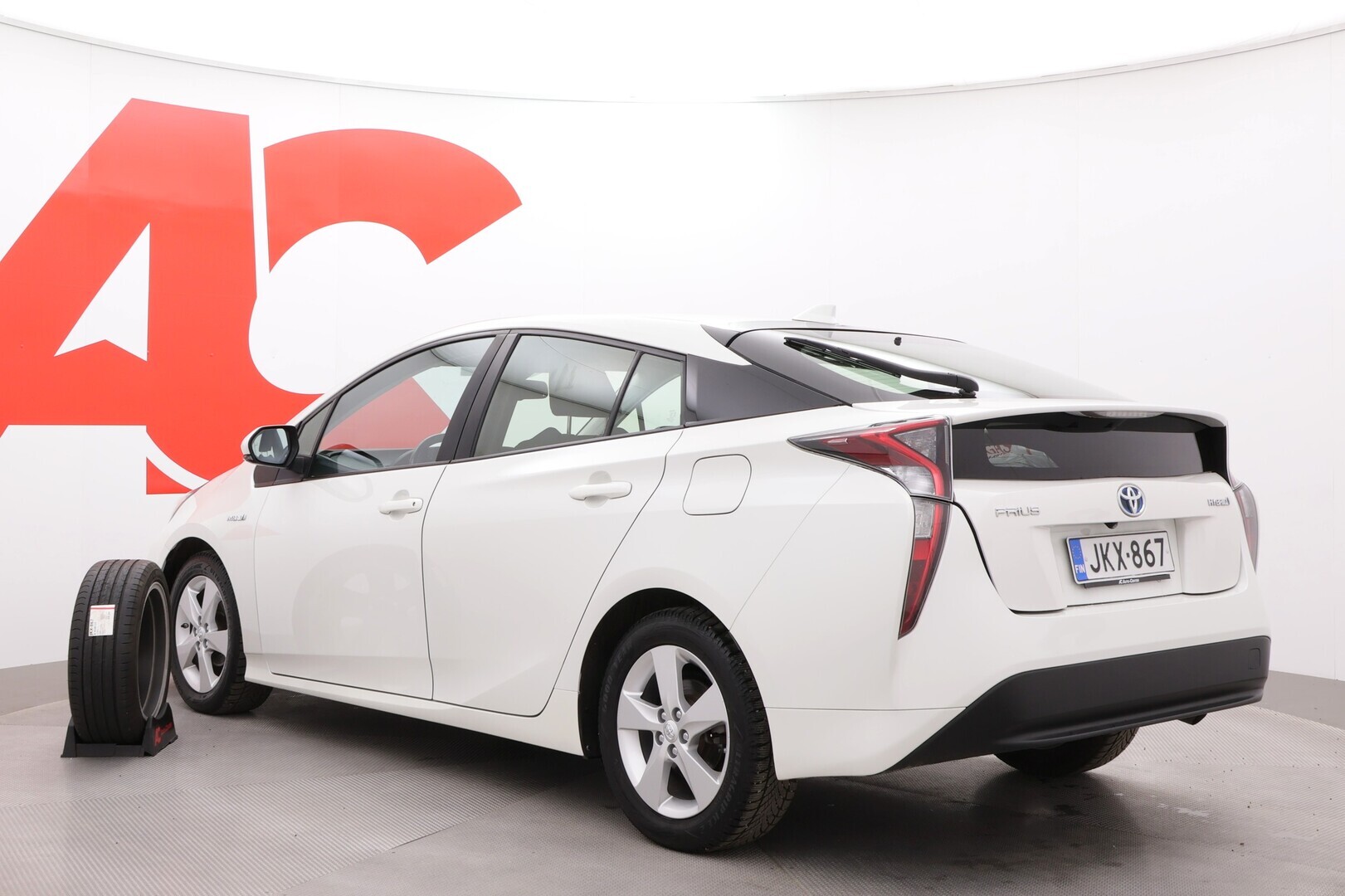TOYOTA Prius 2018