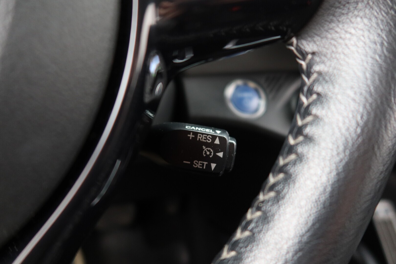 TOYOTA Yaris 2018