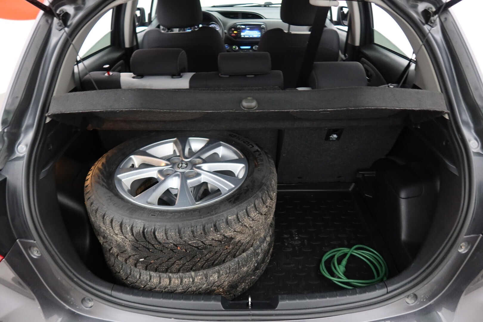 TOYOTA Yaris 2018
