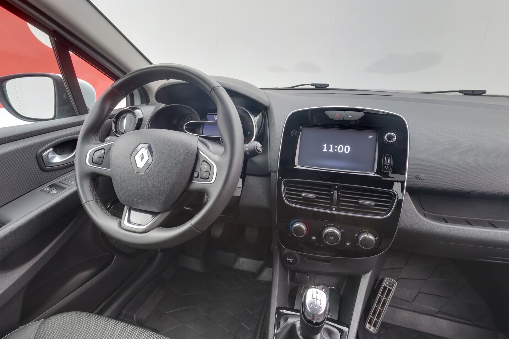 RENAULT Clio 2018