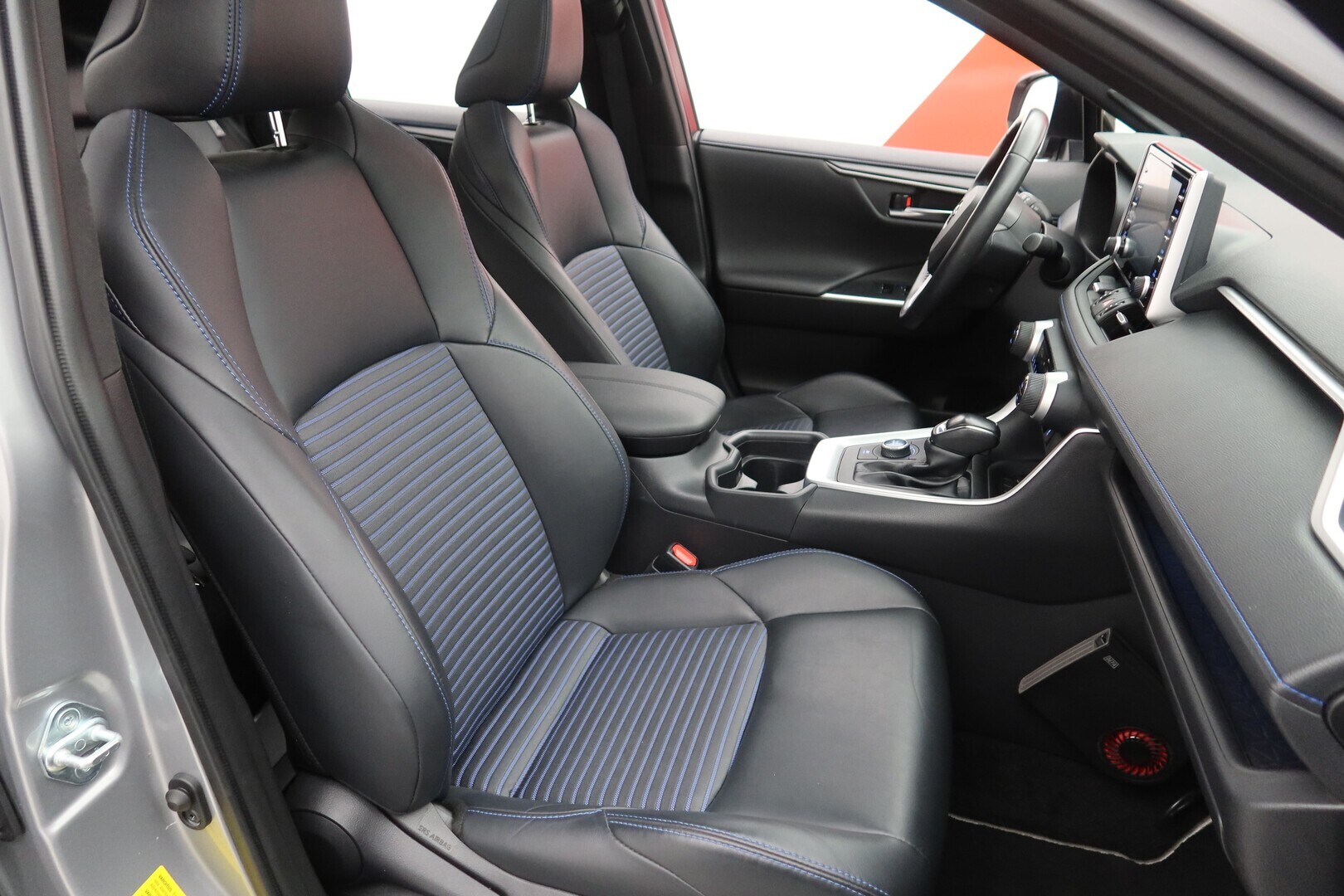 TOYOTA RAV4 2020