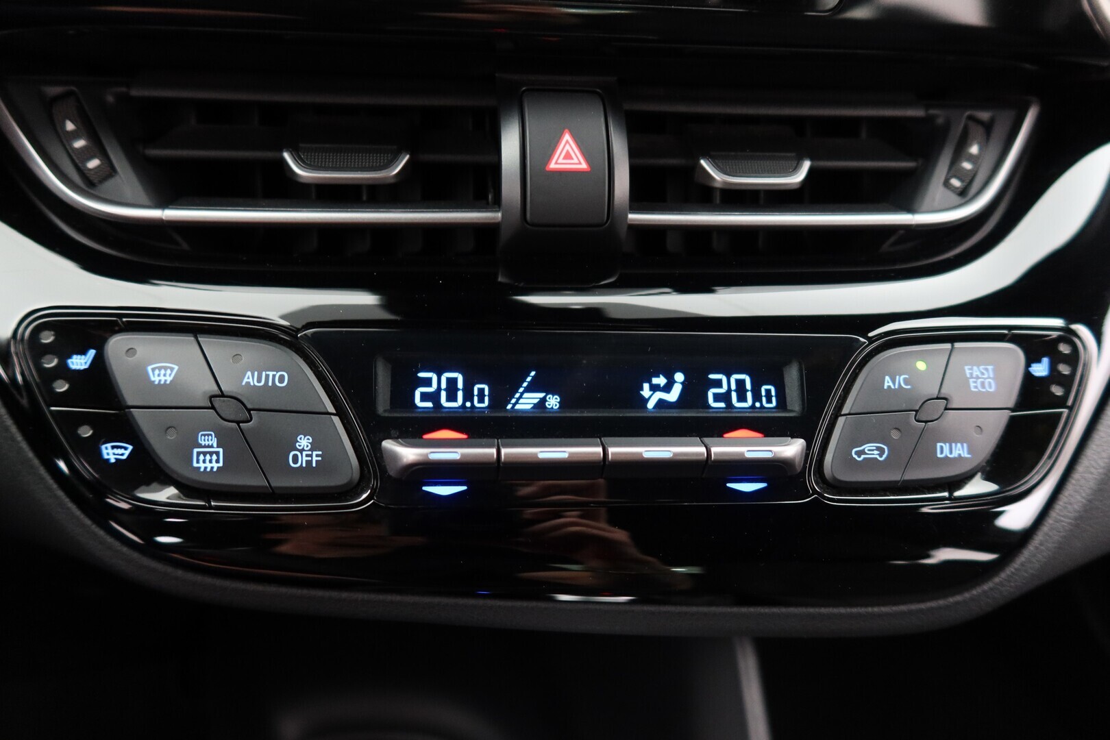 TOYOTA C-HR 2020