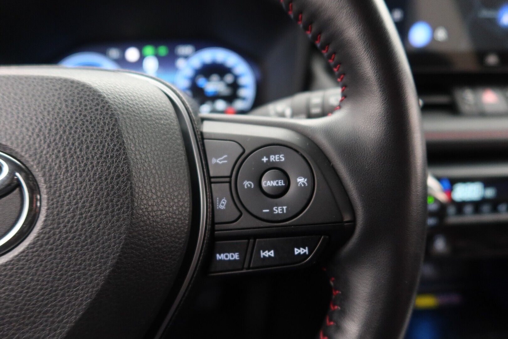 TOYOTA RAV4 Plug-in 2023