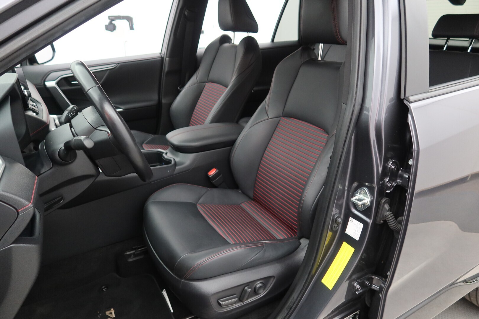 TOYOTA RAV4 Plug-in 2023