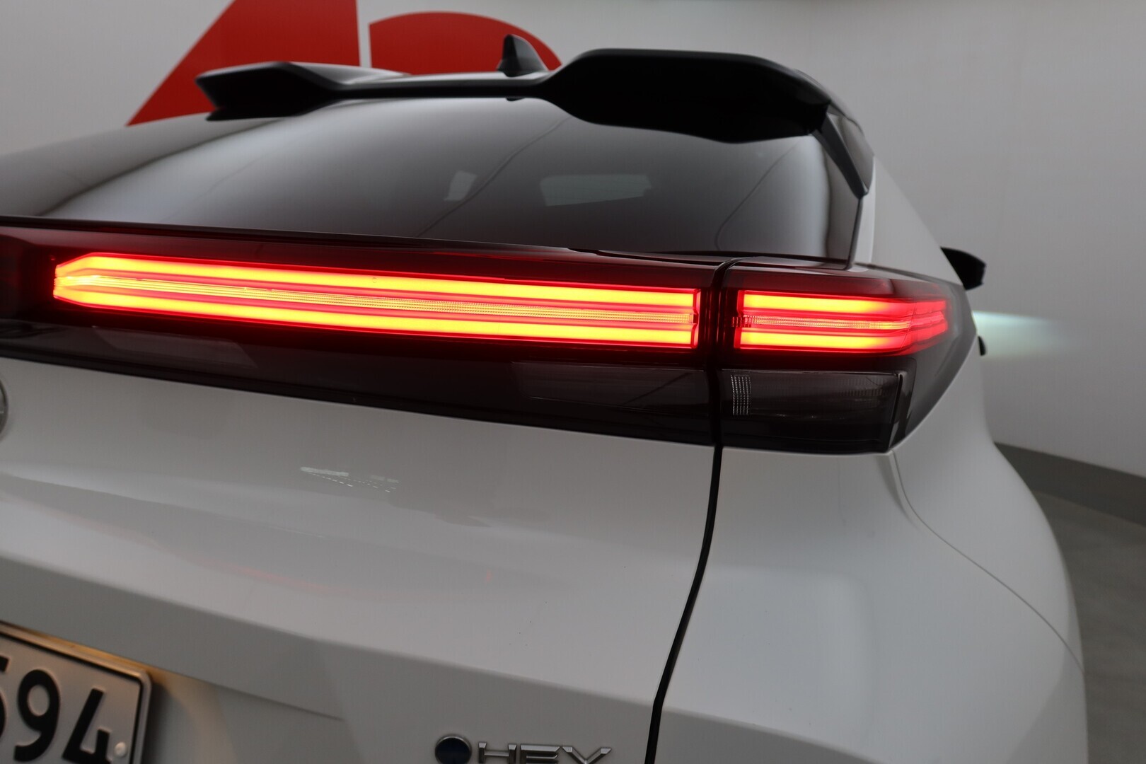 TOYOTA C-HR 2024