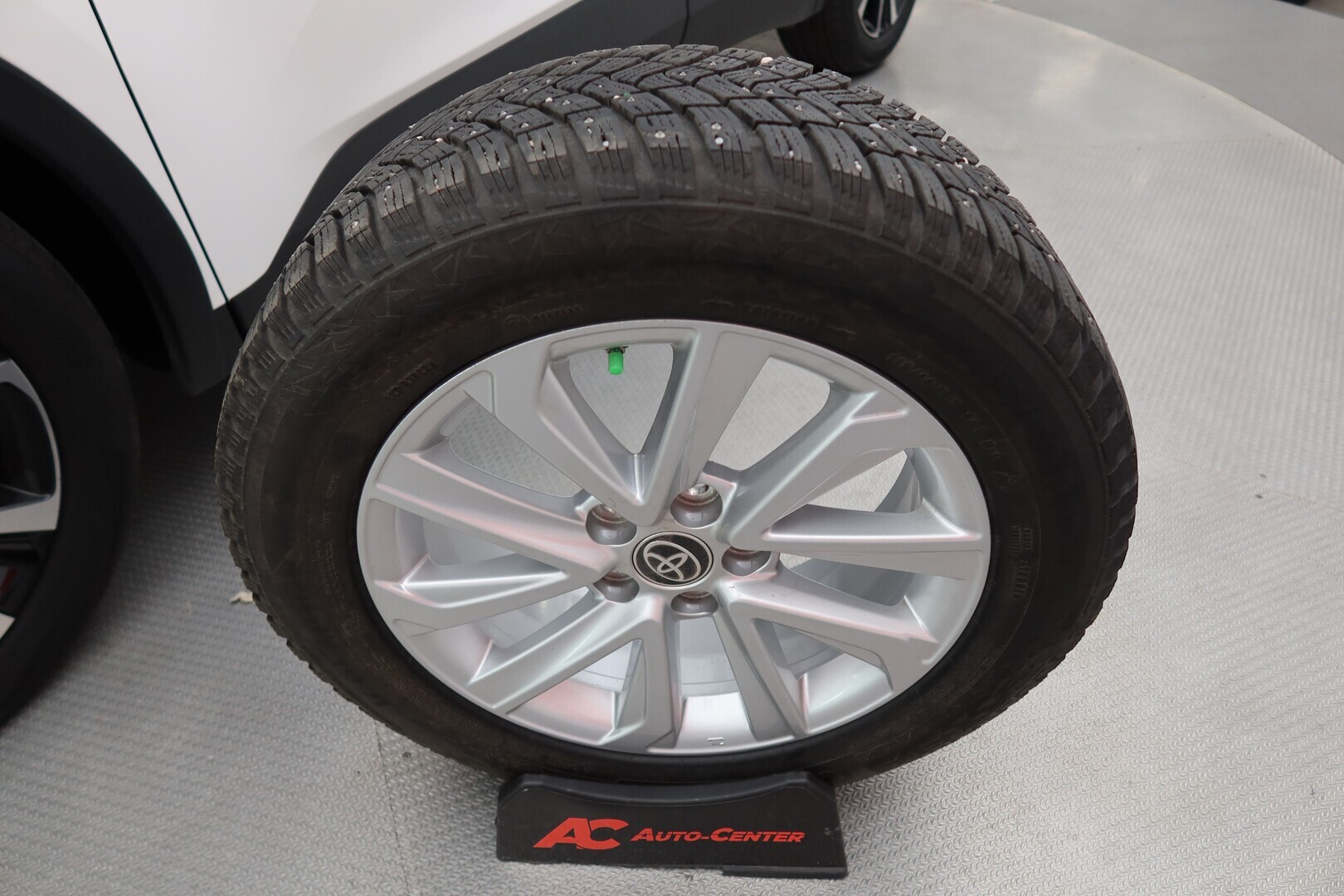 TOYOTA C-HR 2024