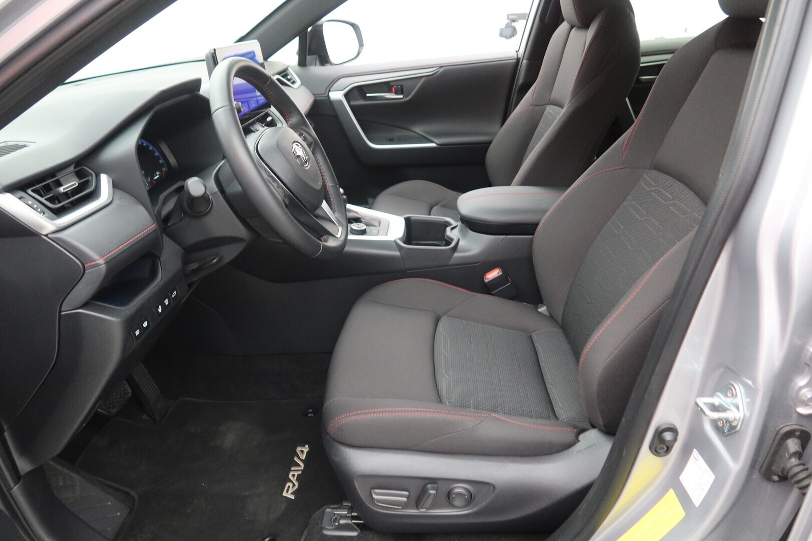 TOYOTA RAV4 Plug-in 2025