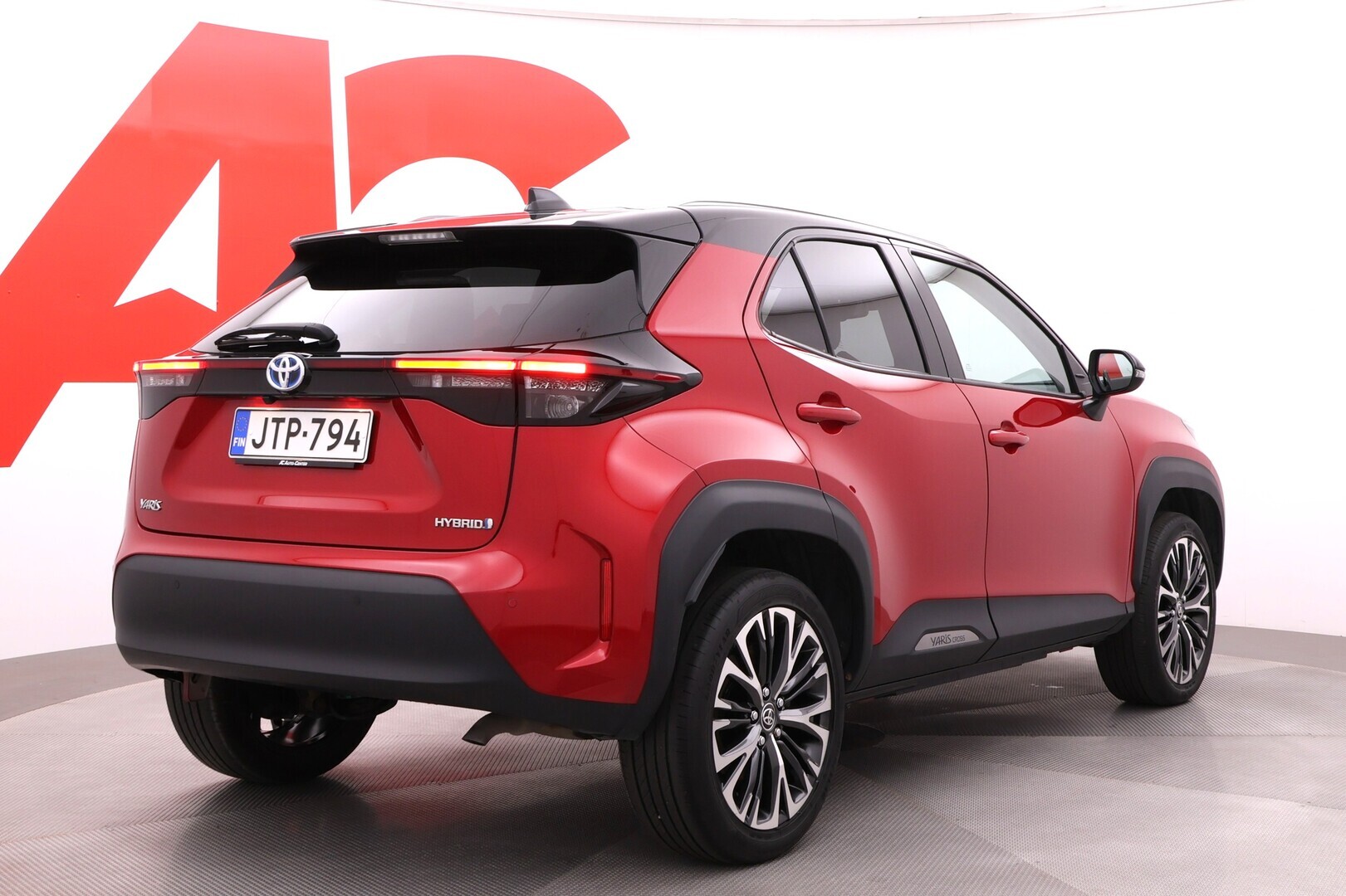 TOYOTA Yaris Cross 2022