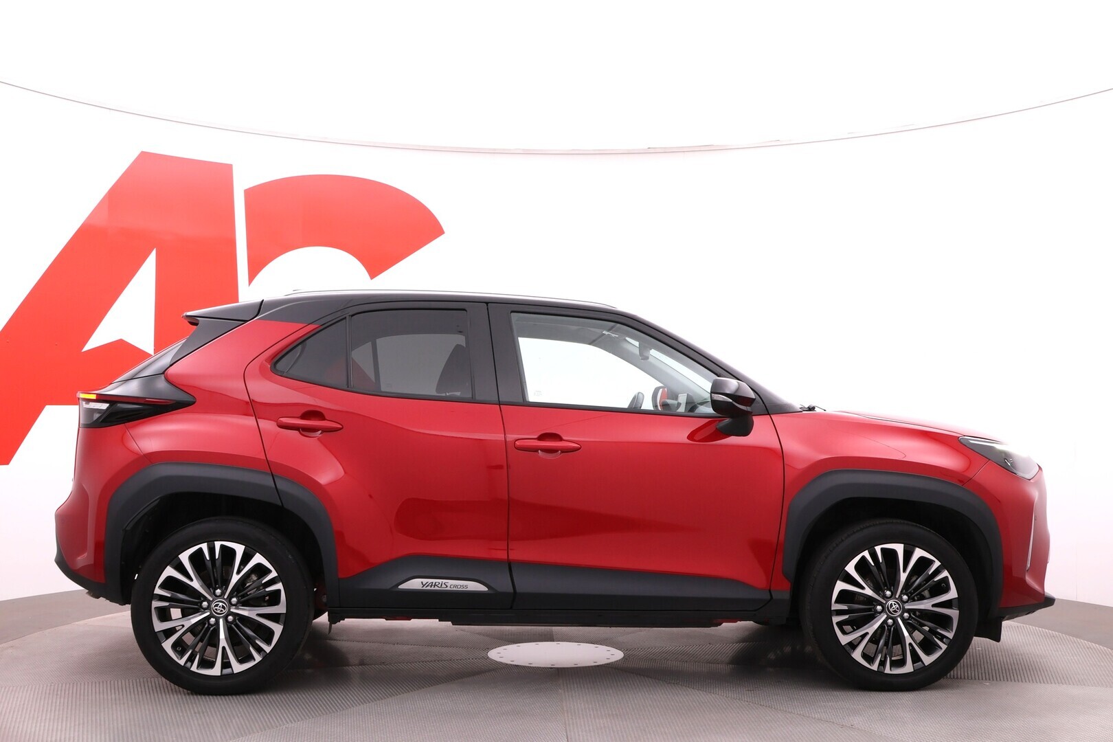 TOYOTA Yaris Cross 2022