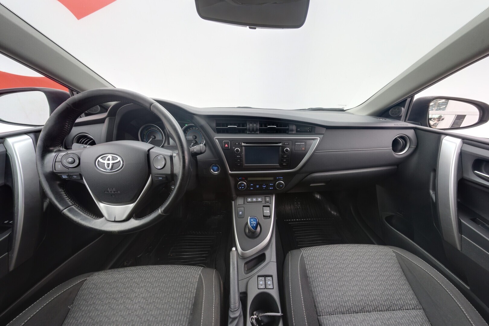TOYOTA Auris 2014
