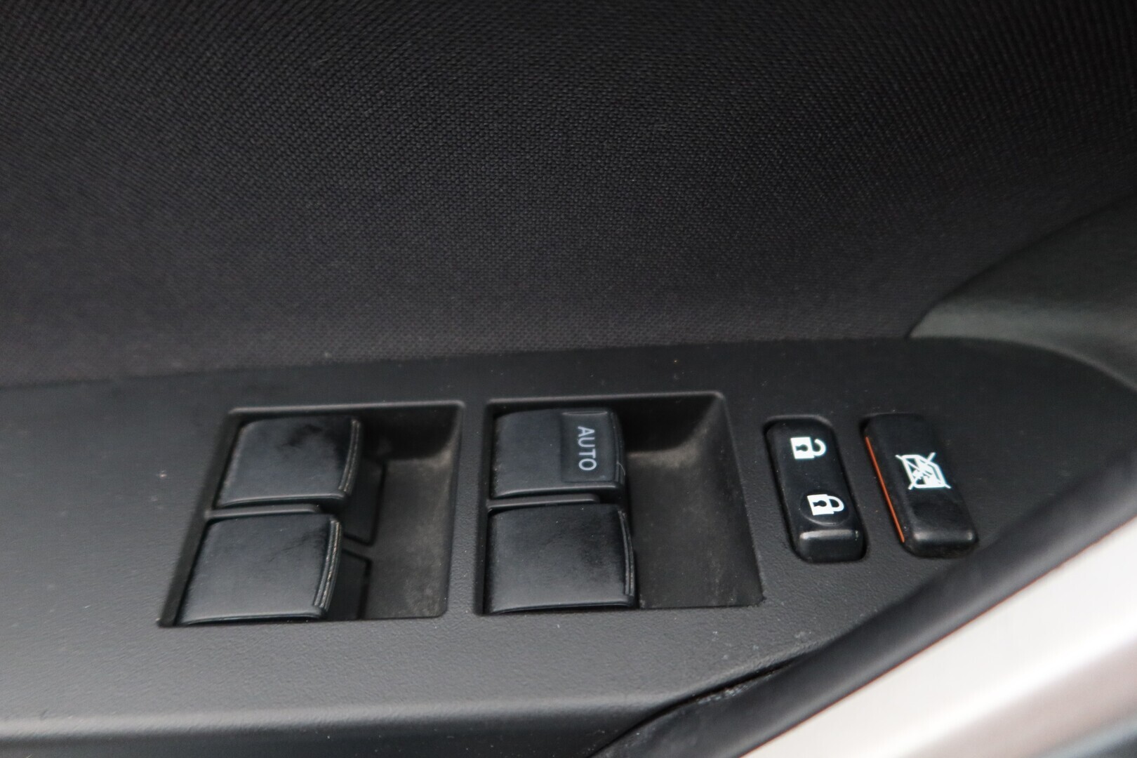 TOYOTA Auris 2014
