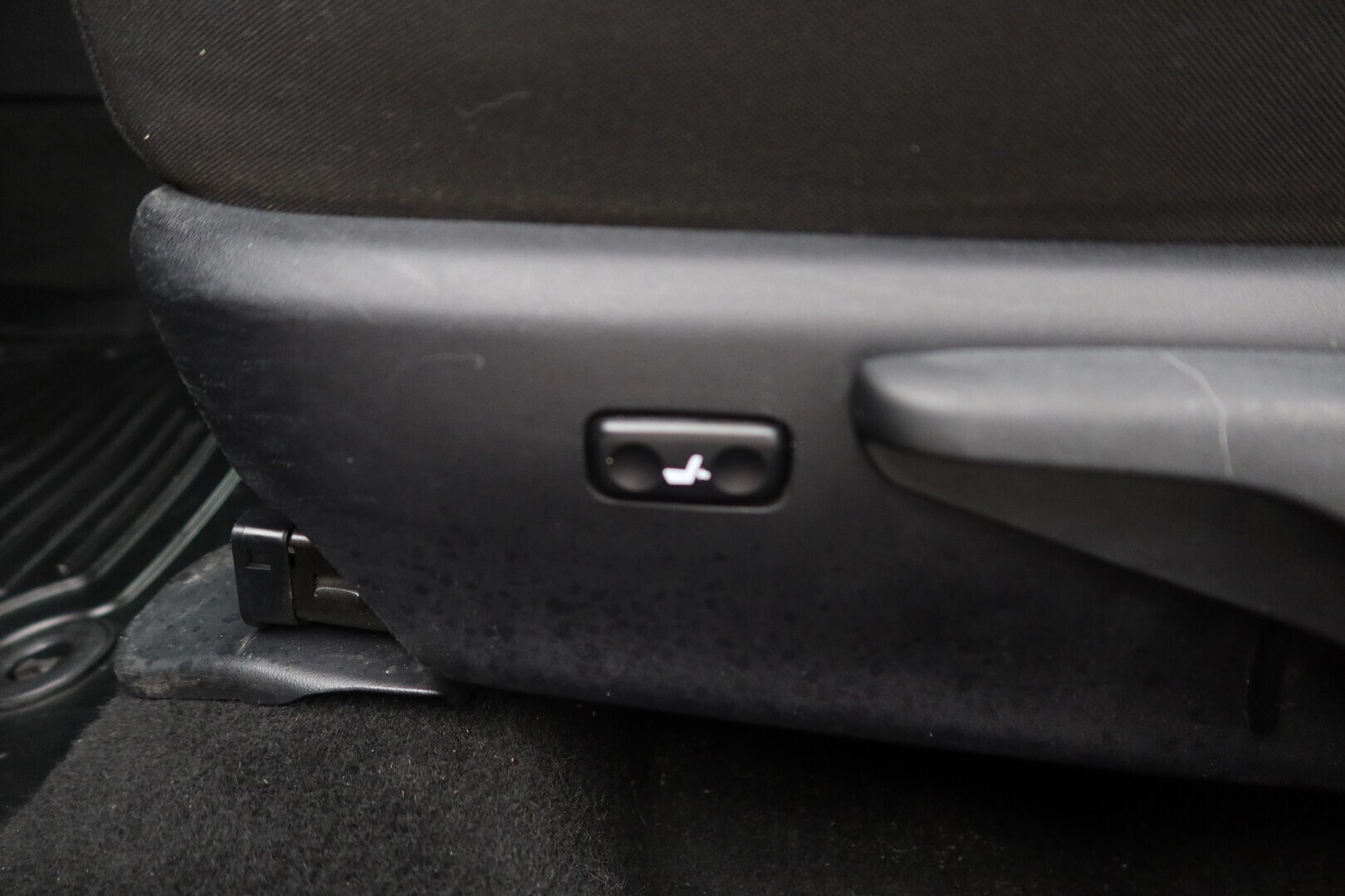 TOYOTA Auris 2014