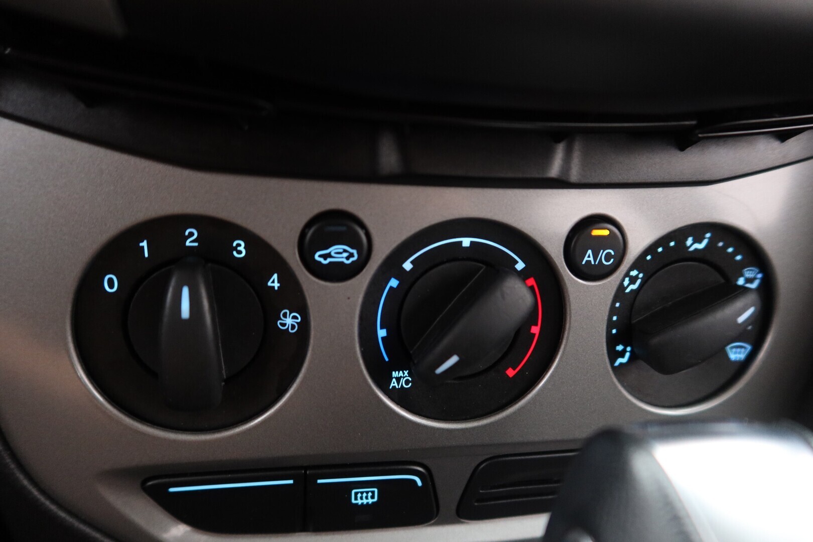 FORD Focus 2011