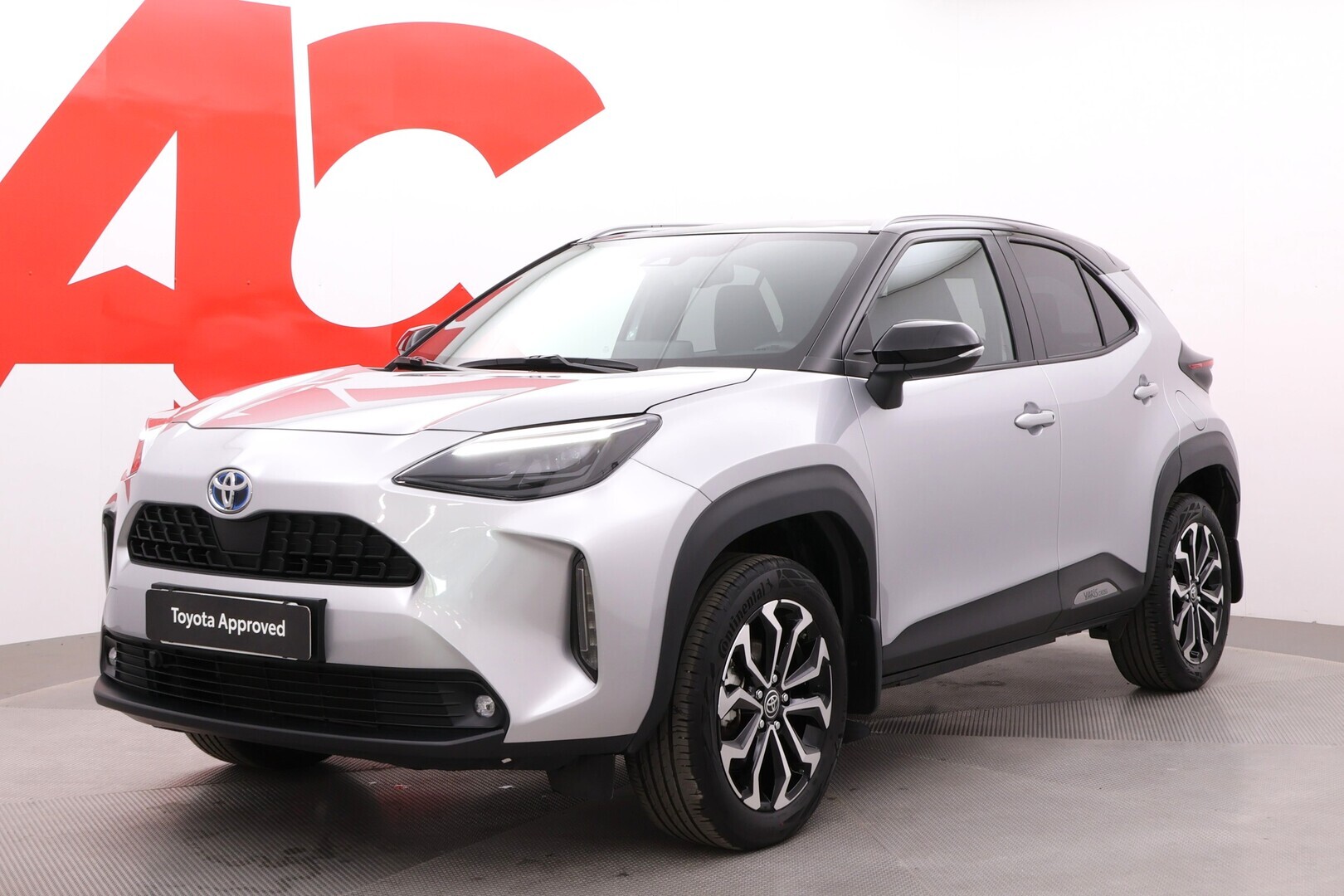 TOYOTA Yaris Cross 2022