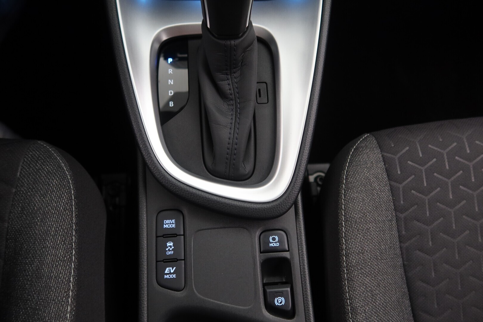 TOYOTA Yaris Cross 2022