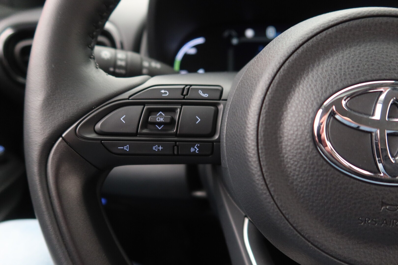 TOYOTA Yaris Cross 2023