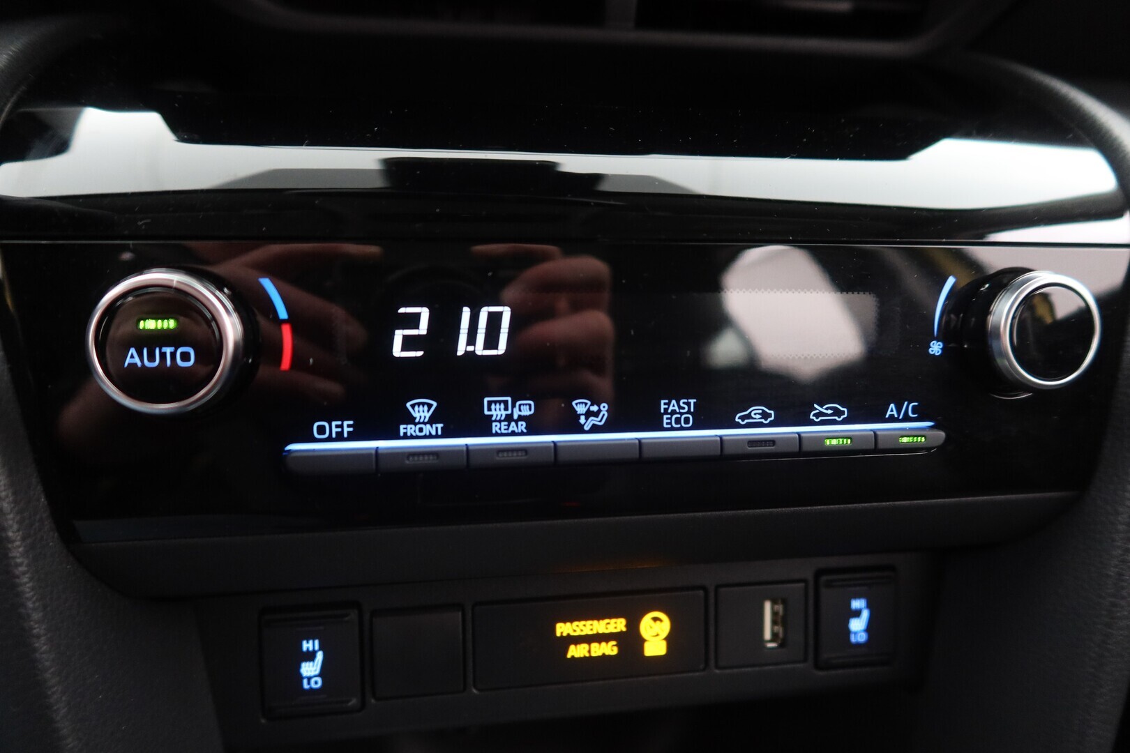 TOYOTA Yaris Cross 2023